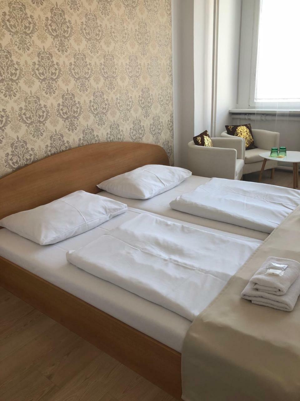 Hotel Ondras Zlin Bagian luar foto